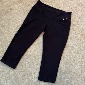 Black Nike 3/4 length leggings, size small